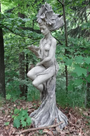 Steinfigur | Baumhüterin Kastanie | H. 130 cm